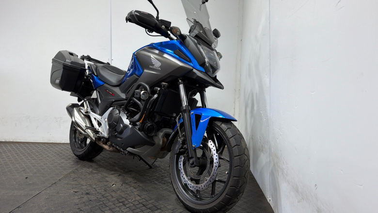 Honda NC750X Manual (20MY)